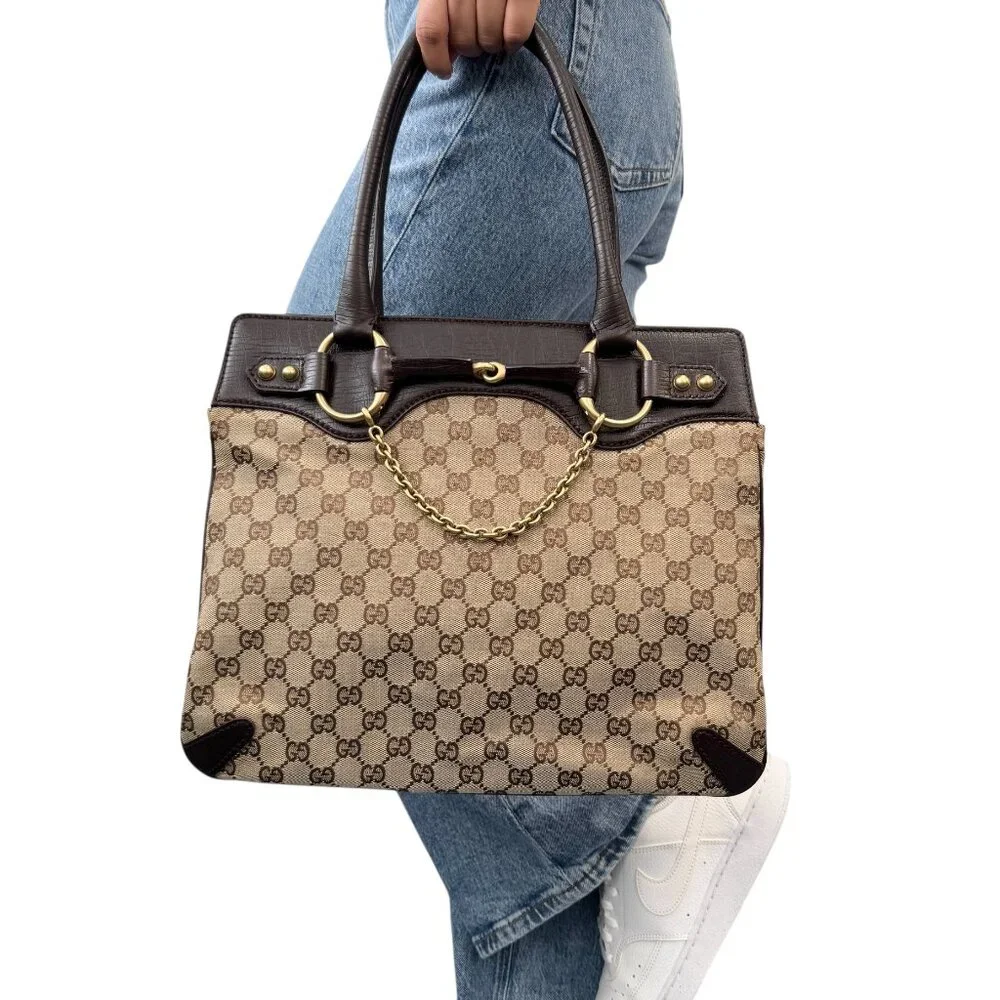 GUCCI Vintage Monogram Horsebit Chain Shoulder Bag Beige Brown Canvas [105425] - Picture 4 of 13
